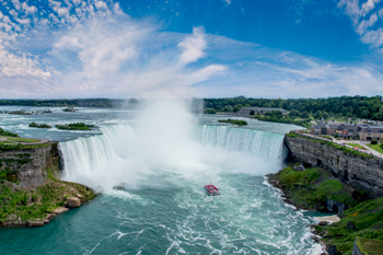 Student Tour - Ride the Hornblower Cruise in Niagara Falls 