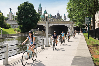 Student Bike Tour Along the Rideau Canal in Ottawa